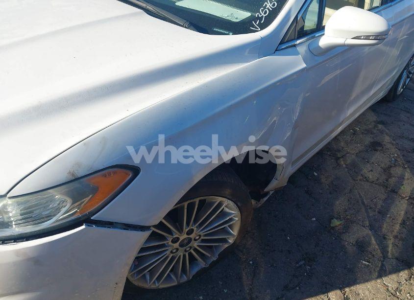 Photo 6 of 2014 Ford Fusion SE (VIN 3FA6P0HD0ER233676)