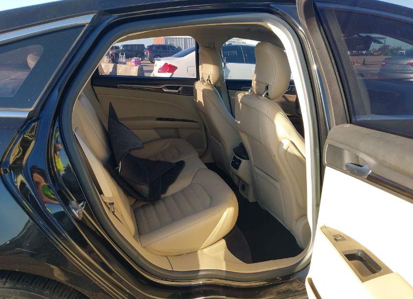 Photo 8 of 2014 Ford Fusion SE (VIN 3FA6P0HD0ER268153)