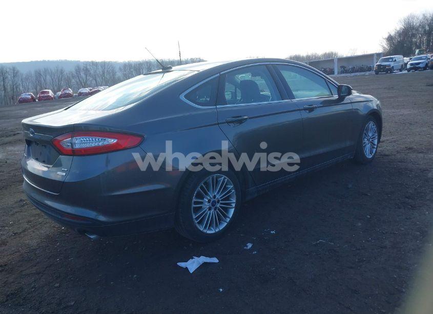 Photo 4 of 2015 Ford Fusion SE (VIN 3FA6P0HD0FR108467)