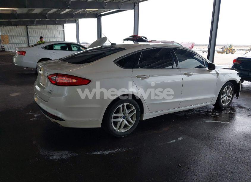 Photo 4 of 2015 Ford Fusion SE (VIN 3FA6P0HD0FR169558)