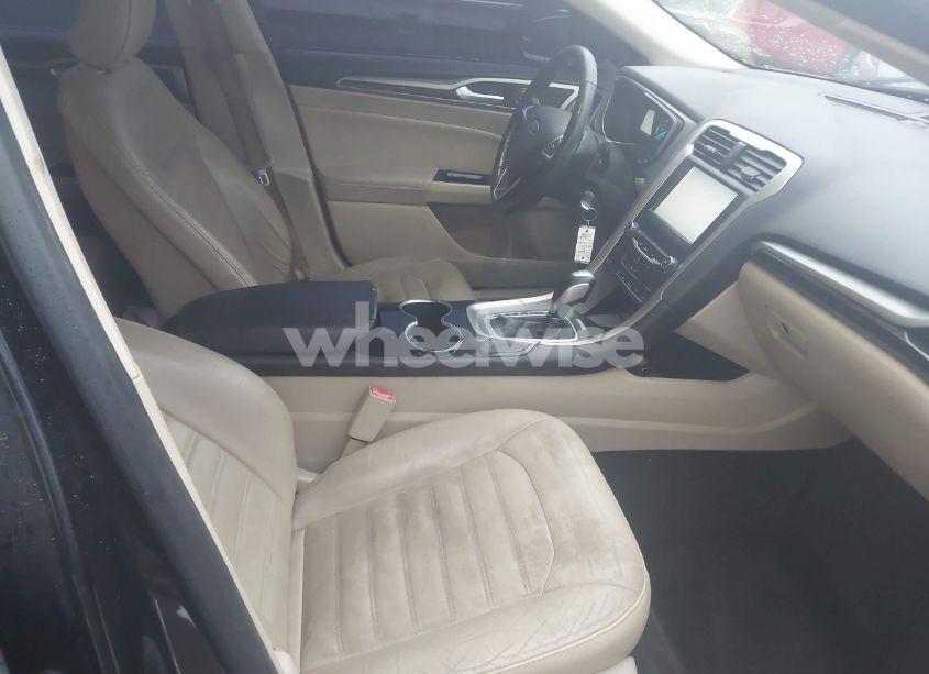 Photo 5 of 2015 Ford Fusion SE (VIN 3FA6P0HD0FR212330)