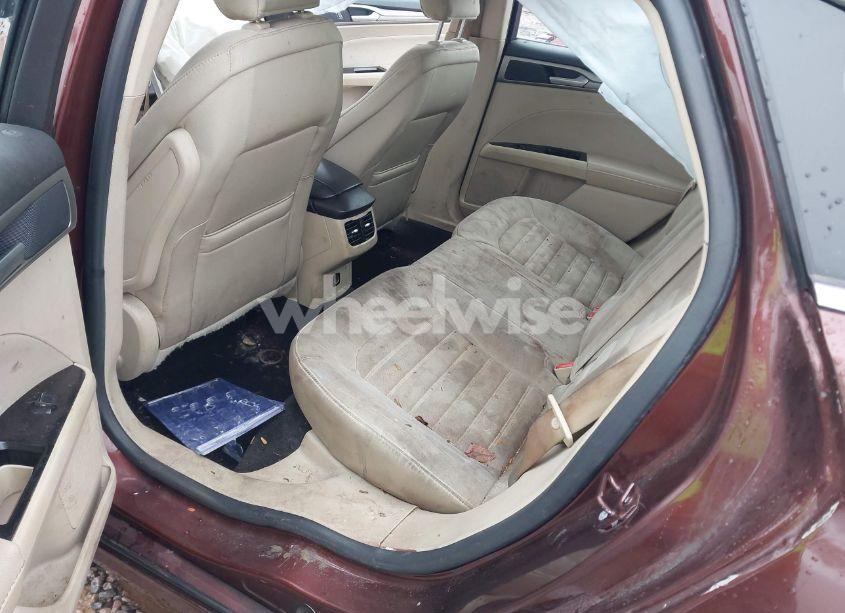 Photo 8 of 2015 Ford Fusion SE (VIN 3FA6P0HD0FR217494)