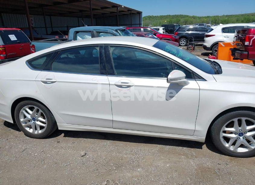 Photo 16 of 2015 Ford Fusion SE (VIN 3FA6P0HD0FR279056)