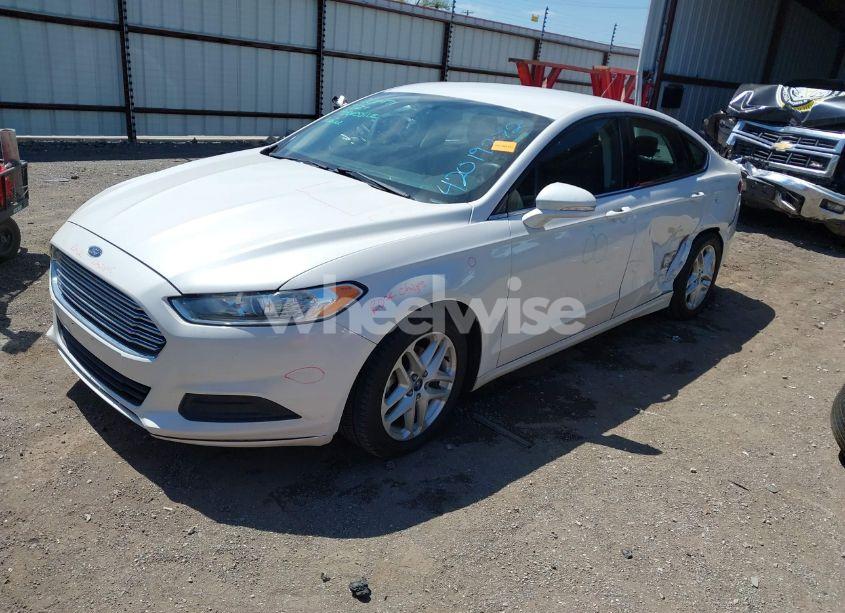 Photo 2 of 2015 Ford Fusion SE (VIN 3FA6P0HD0FR279056)