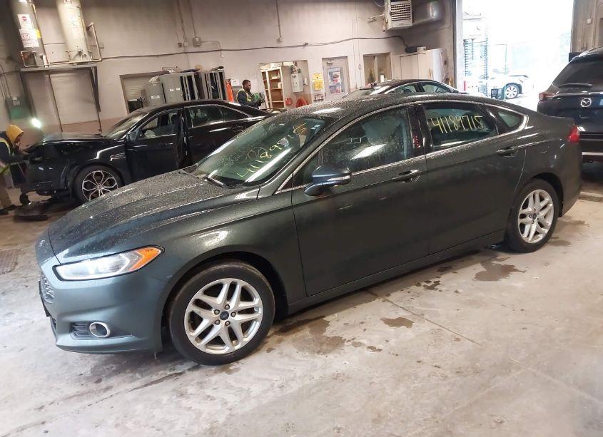 Photo 2 of 2015 Ford Fusion SE (VIN 3FA6P0HD0FR309513)