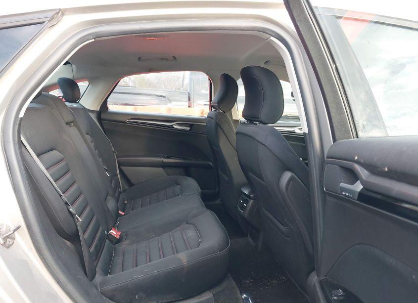 Photo 8 of 2016 Ford Fusion SE (VIN 3FA6P0HD0GR148338)