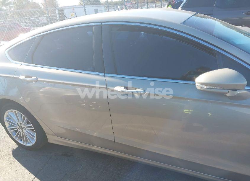 Photo 13 of 2016 Ford Fusion SE (VIN 3FA6P0HD0GR196227)