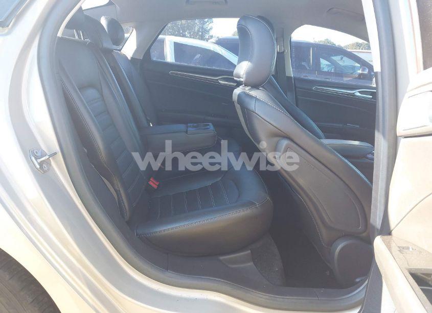 Photo 8 of 2016 Ford Fusion SE (VIN 3FA6P0HD0GR196227)