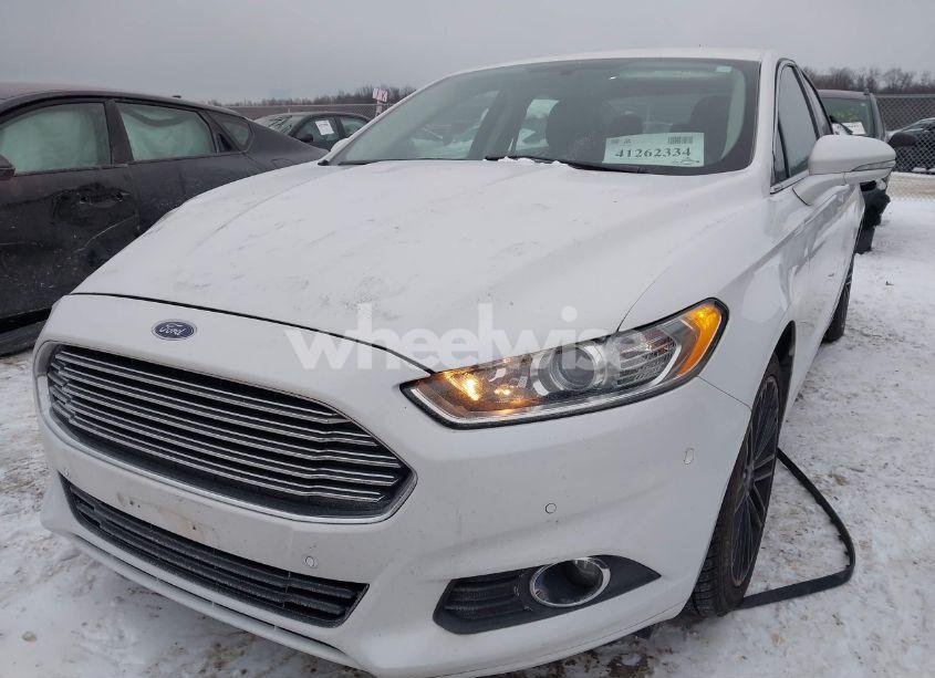 Photo 2 of 2016 Ford Fusion SE (VIN 3FA6P0HD0GR225435)