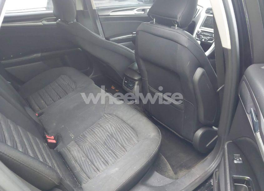 Photo 8 of 2016 Ford Fusion SE (VIN 3FA6P0HD0GR253896)