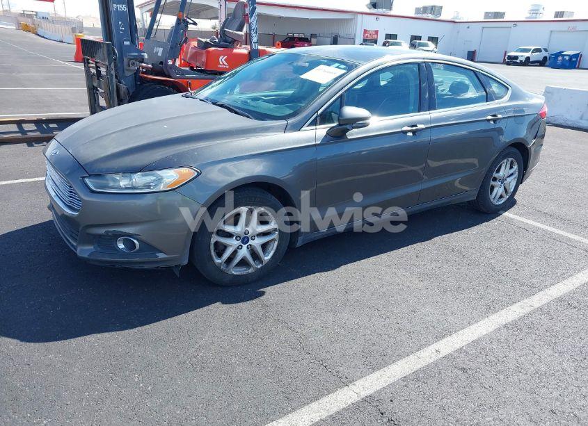 Photo 2 of 2016 Ford Fusion SE (VIN 3FA6P0HD0GR260458)