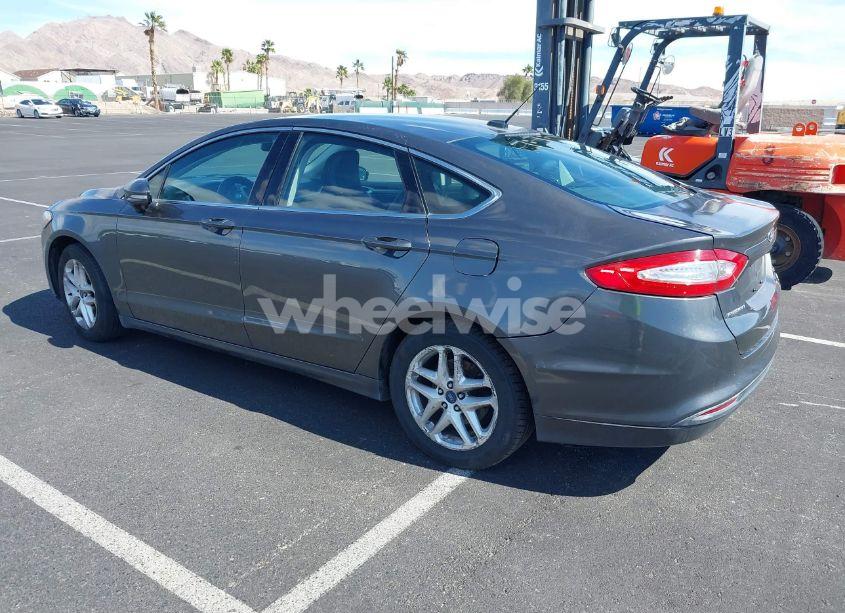 Photo 3 of 2016 Ford Fusion SE (VIN 3FA6P0HD0GR260458)