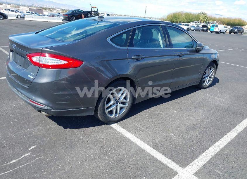 Photo 4 of 2016 Ford Fusion SE (VIN 3FA6P0HD0GR260458)
