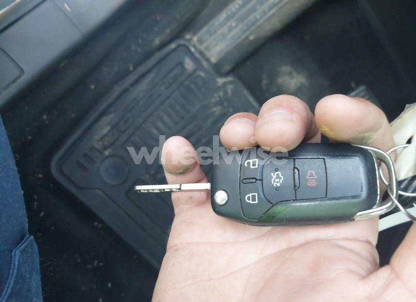 Photo 11 of 2016 Ford Fusion SE (VIN 3FA6P0HD0GR298790)