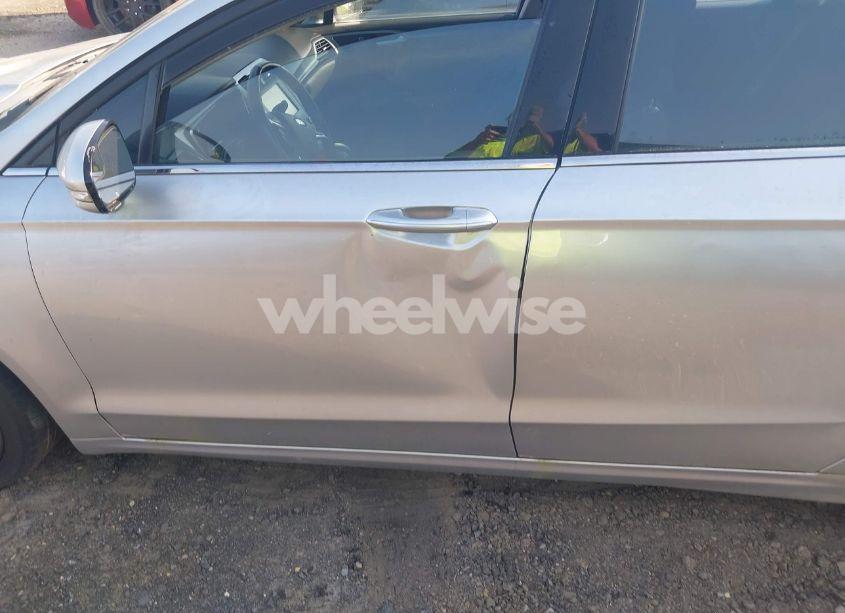 Photo 6 of 2016 Ford Fusion SE (VIN 3FA6P0HD0GR298790)