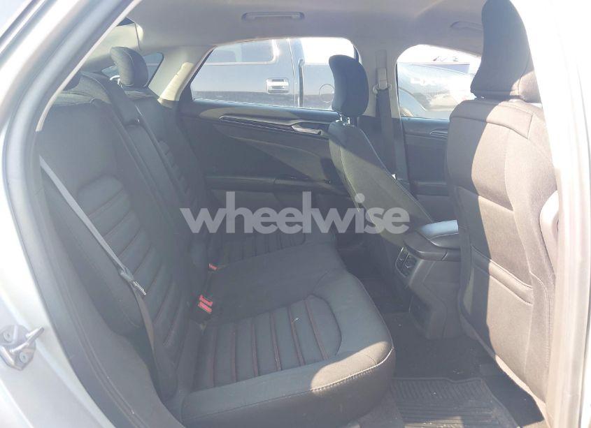 Photo 8 of 2016 Ford Fusion SE (VIN 3FA6P0HD0GR298790)