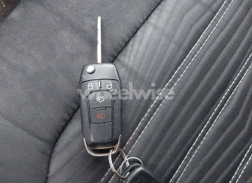 Photo 11 of 2016 Ford Fusion SE (VIN 3FA6P0HD0GR365291)