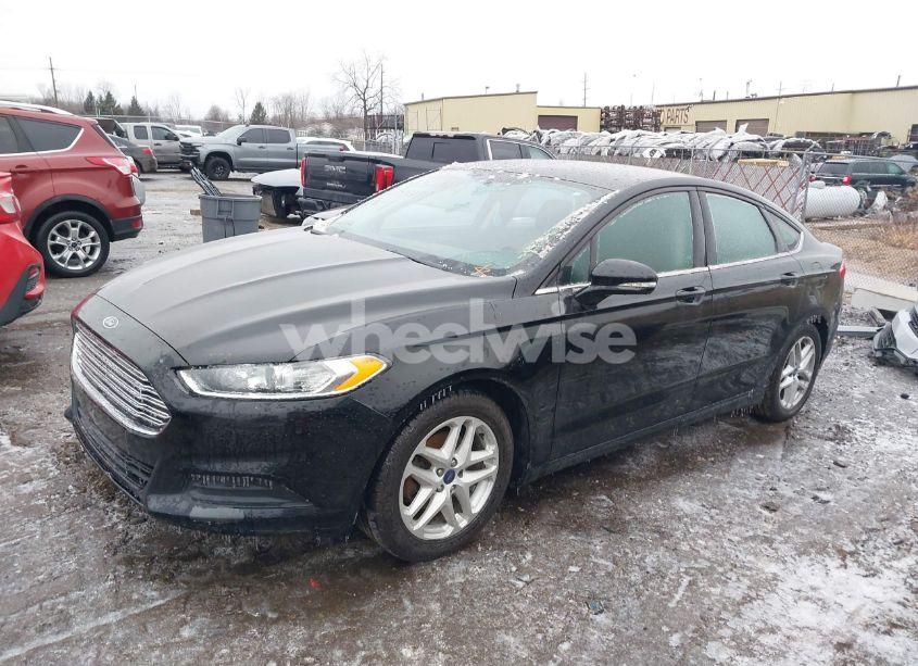 Photo 2 of 2016 Ford Fusion SE (VIN 3FA6P0HD0GR365291)