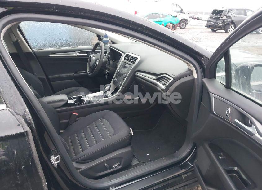 Photo 5 of 2016 Ford Fusion SE (VIN 3FA6P0HD0GR365291)