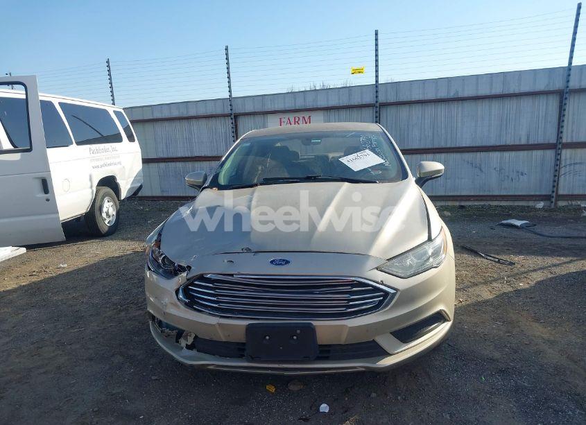 Photo 12 of 2017 Ford Fusion SE (VIN 3FA6P0HD0HR126440)