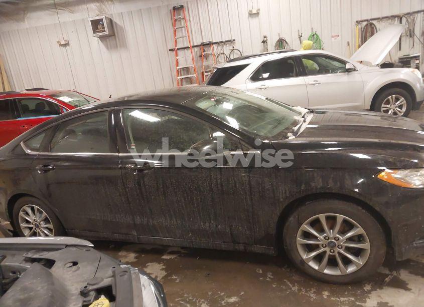 Photo 13 of 2017 Ford Fusion SE (VIN 3FA6P0HD0HR129032)