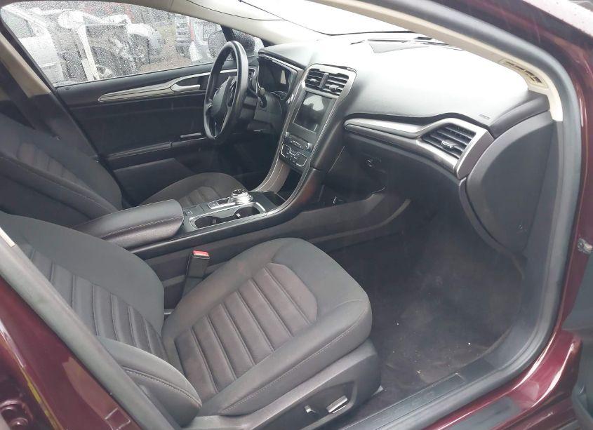 Photo 5 of 2017 Ford Fusion SE (VIN 3FA6P0HD0HR129970)