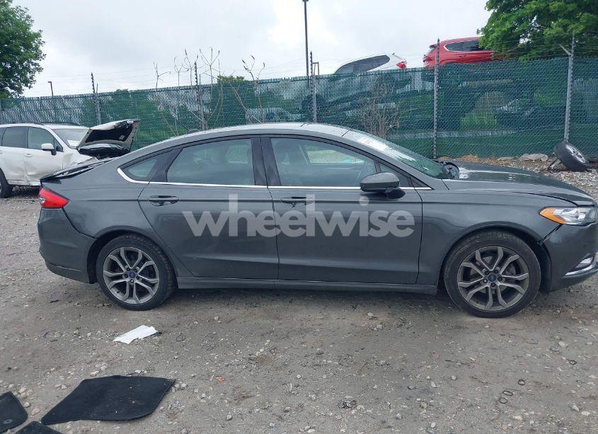 Photo 13 of 2017 Ford Fusion SE (VIN 3FA6P0HD0HR174309)