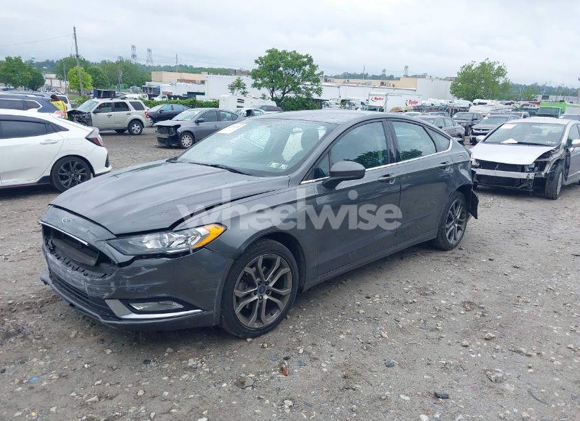 Photo 2 of 2017 Ford Fusion SE (VIN 3FA6P0HD0HR174309)