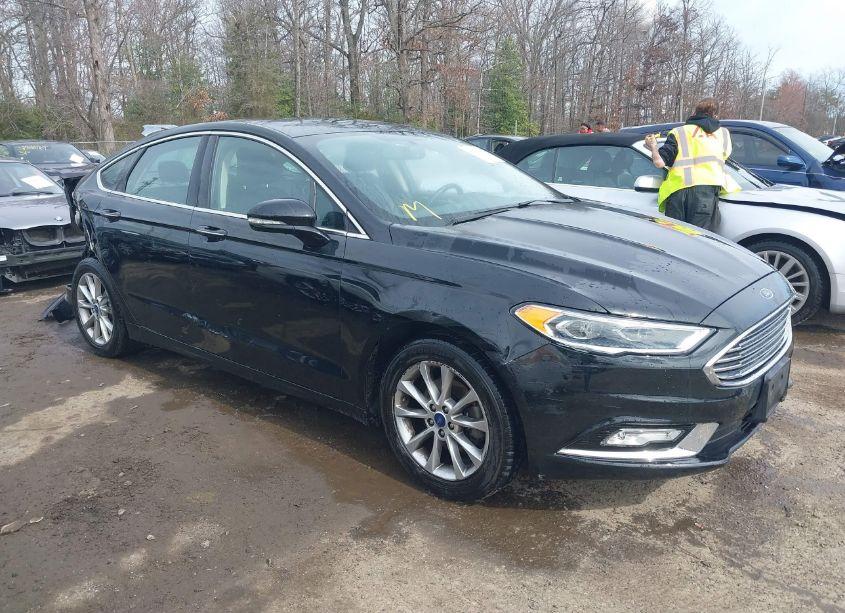 2017 Ford Fusion SE (VIN 3FA6P0HD0HR177520) main photo