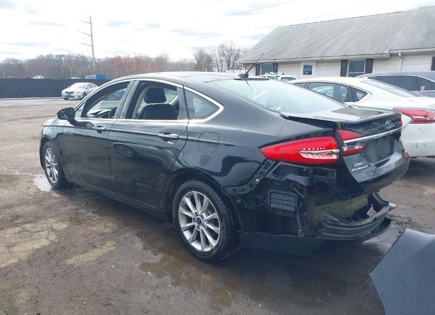 Photo 3 of 2017 Ford Fusion SE (VIN 3FA6P0HD0HR177520)