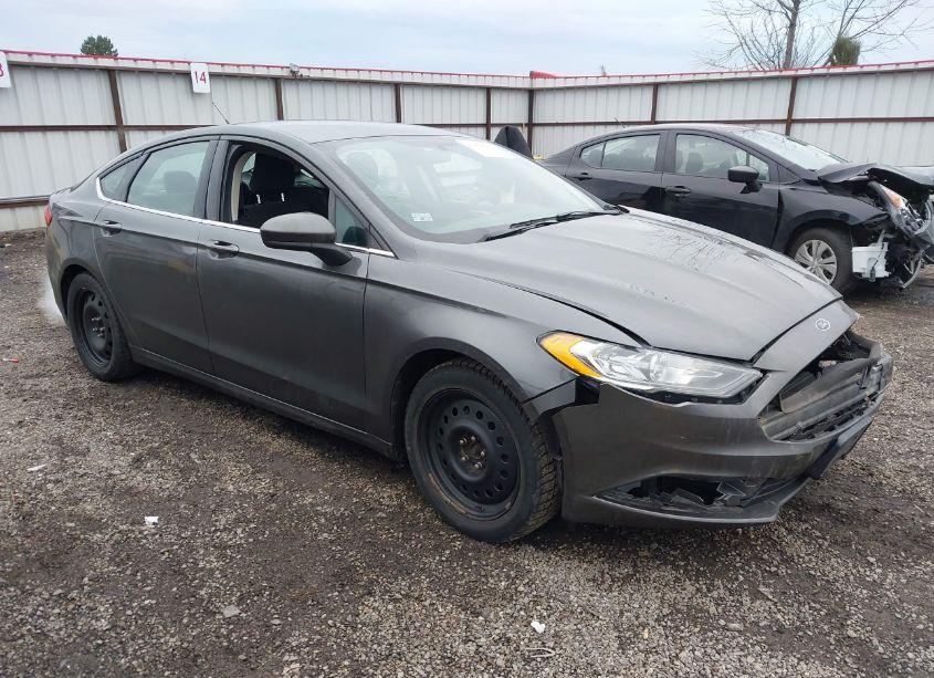2017 Ford Fusion SE (VIN 3FA6P0HD0HR242382) main photo