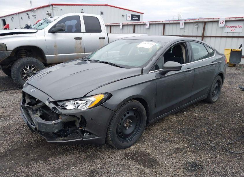 Photo 2 of 2017 Ford Fusion SE (VIN 3FA6P0HD0HR242382)