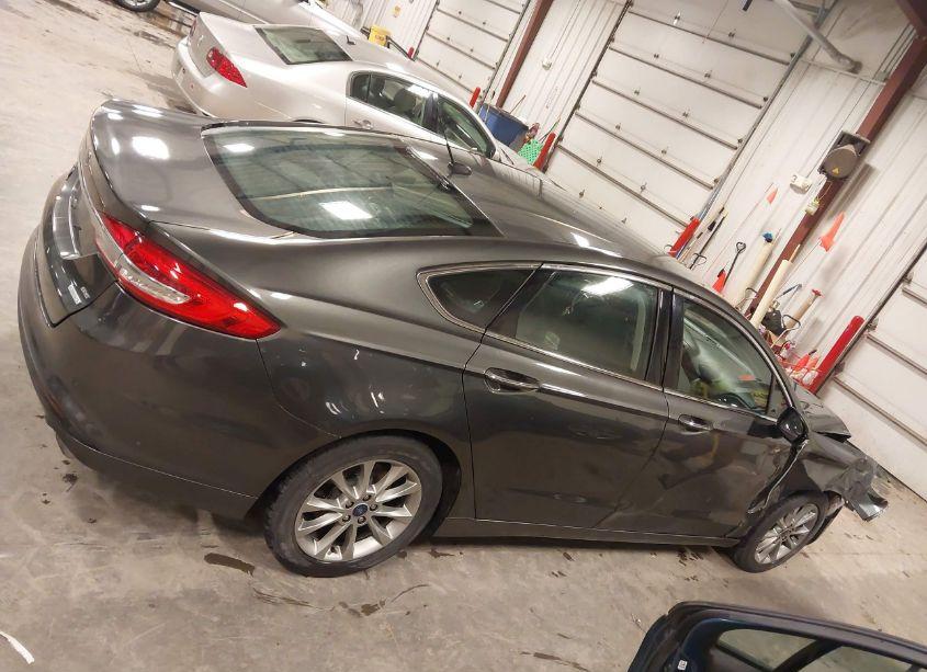 Photo 13 of 2017 Ford Fusion SE (VIN 3FA6P0HD0HR252670)