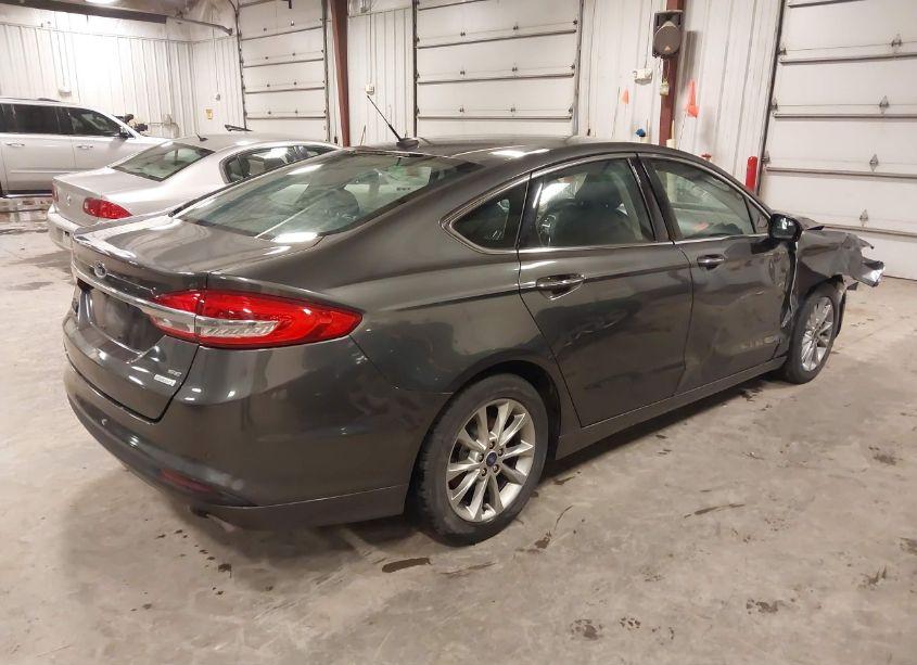 Photo 4 of 2017 Ford Fusion SE (VIN 3FA6P0HD0HR252670)