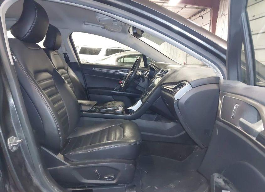 Photo 5 of 2017 Ford Fusion SE (VIN 3FA6P0HD0HR252670)