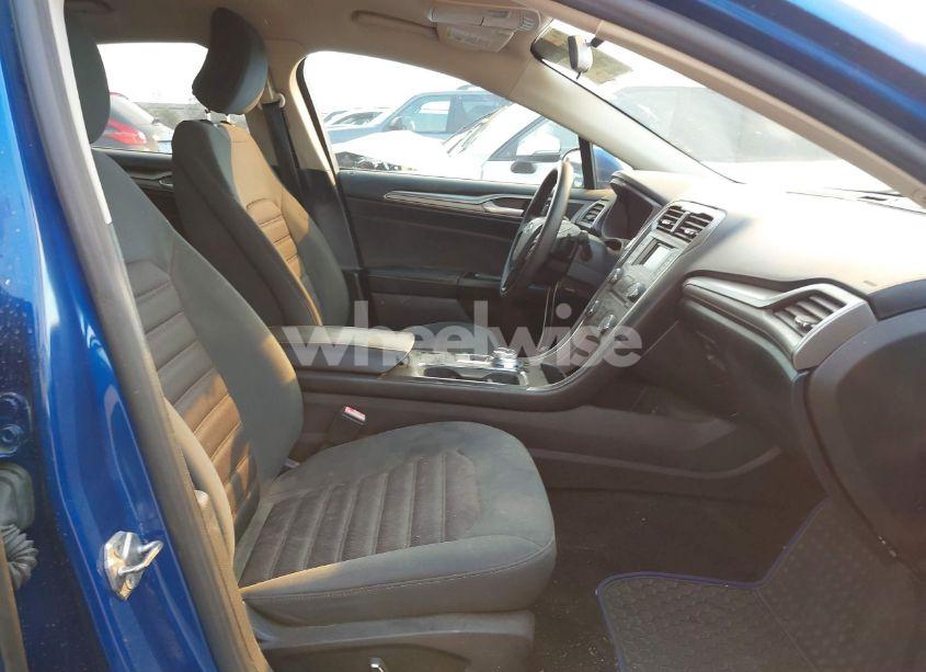 Photo 5 of 2017 Ford Fusion SE (VIN 3FA6P0HD0HR277309)