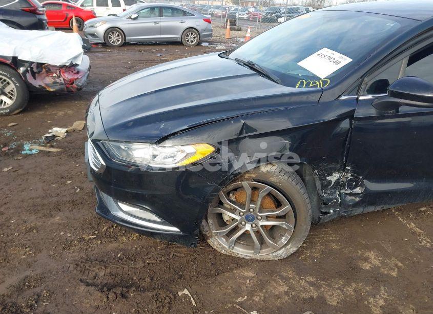 Photo 6 of 2017 Ford Fusion SE (VIN 3FA6P0HD0HR312849)