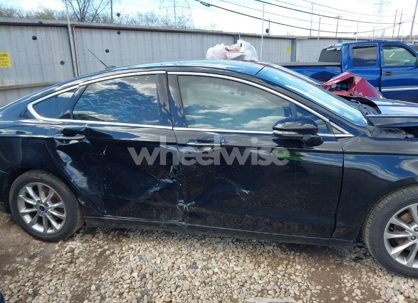 Photo 13 of 2017 Ford Fusion SE (VIN 3FA6P0HD0HR341199)