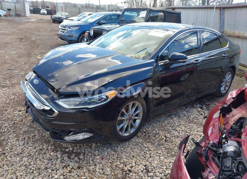 Photo 2 of 2017 Ford Fusion SE (VIN 3FA6P0HD0HR341199)