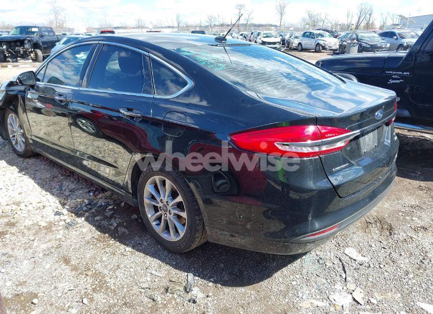 Photo 3 of 2017 Ford Fusion SE (VIN 3FA6P0HD0HR341199)