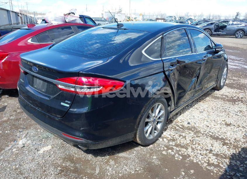 Photo 4 of 2017 Ford Fusion SE (VIN 3FA6P0HD0HR341199)