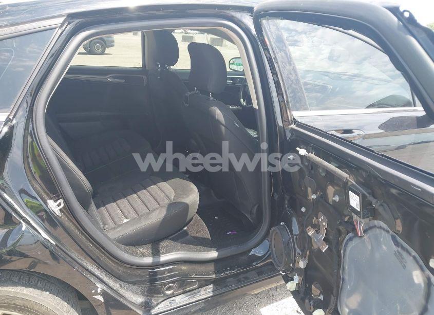 Photo 8 of 2017 Ford Fusion SE (VIN 3FA6P0HD0HR367155)