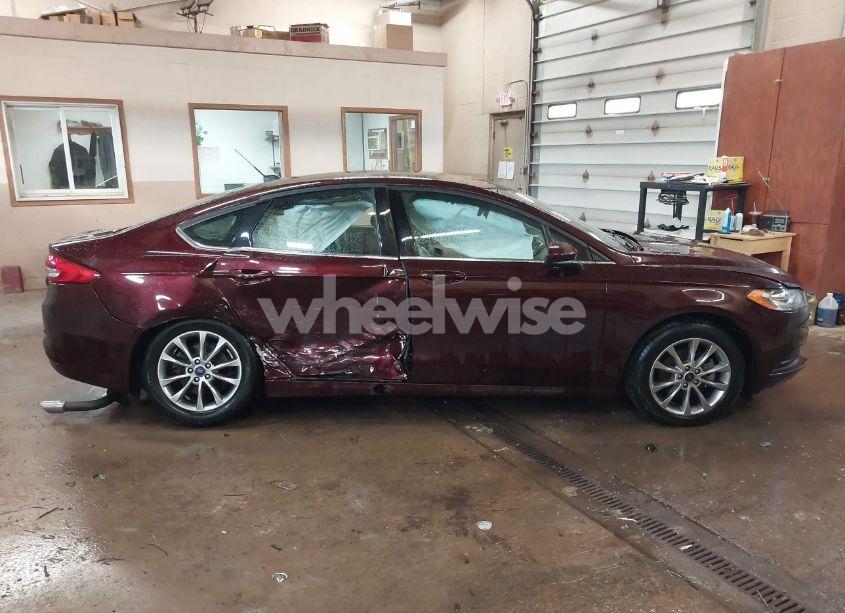 Photo 13 of 2017 Ford Fusion SE (VIN 3FA6P0HD0HR394002)