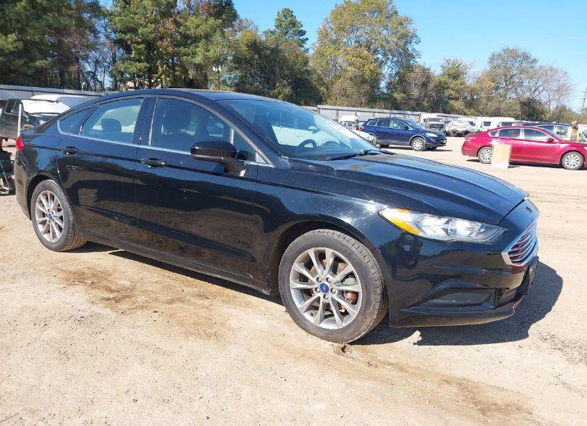2017 Ford Fusion SE (VIN 3FA6P0HD0HR407038) main photo