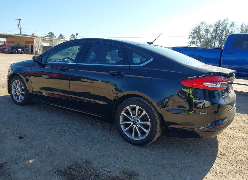 Photo 3 of 2017 Ford Fusion SE (VIN 3FA6P0HD0HR407038)