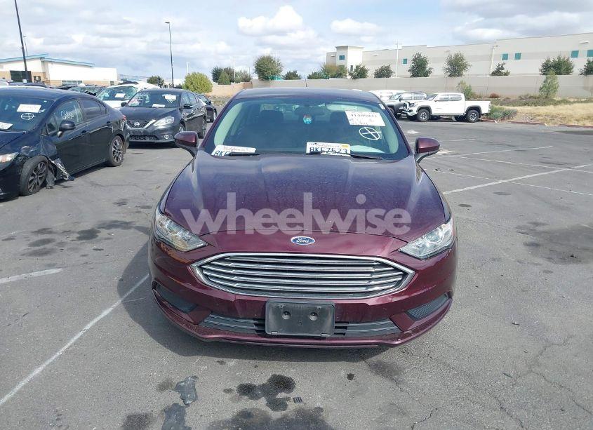Photo 13 of 2018 Ford Fusion SE (VIN 3FA6P0HD0JR158777)