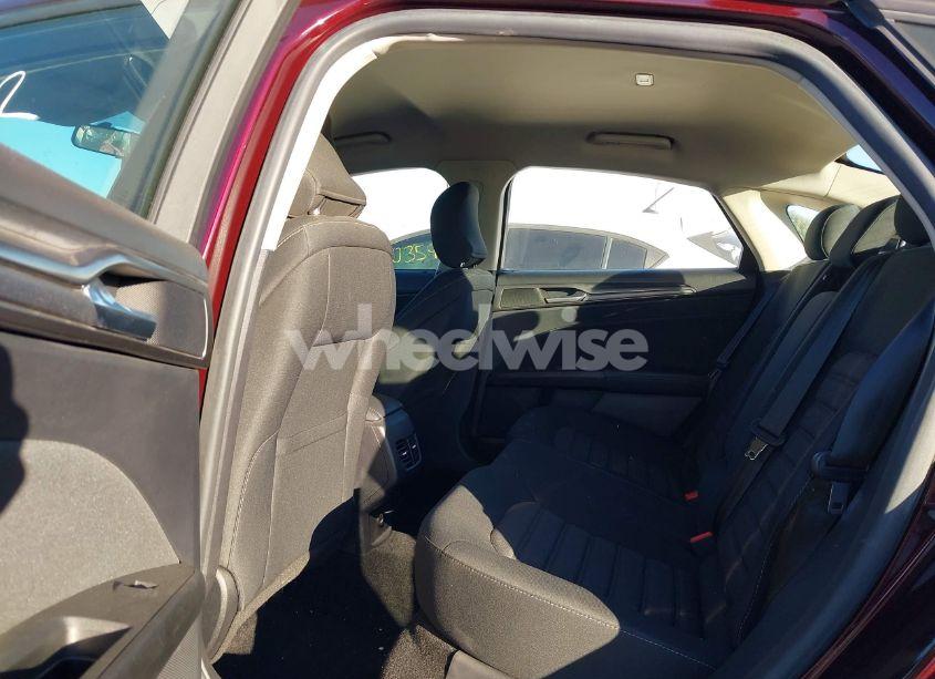 Photo 8 of 2018 Ford Fusion SE (VIN 3FA6P0HD0JR158777)