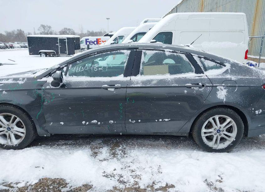 Photo 15 of 2018 Ford Fusion SE (VIN 3FA6P0HD0JR185784)