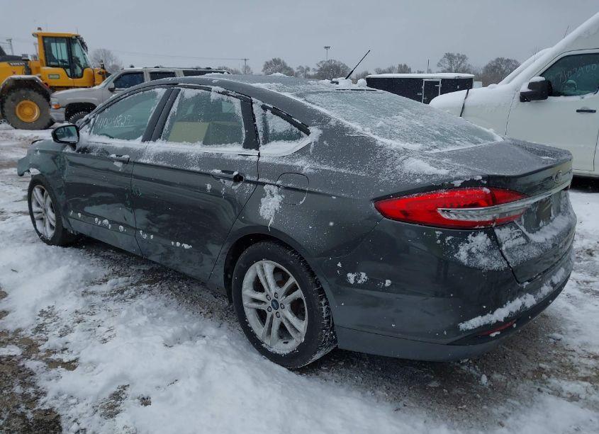 Photo 3 of 2018 Ford Fusion SE (VIN 3FA6P0HD0JR185784)