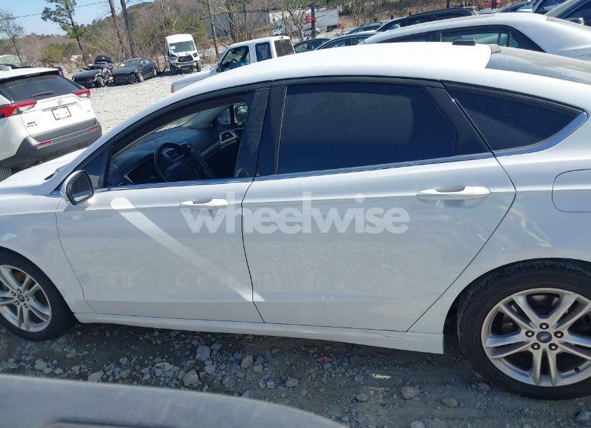 Photo 14 of 2018 Ford Fusion SE (VIN 3FA6P0HD0JR197790)